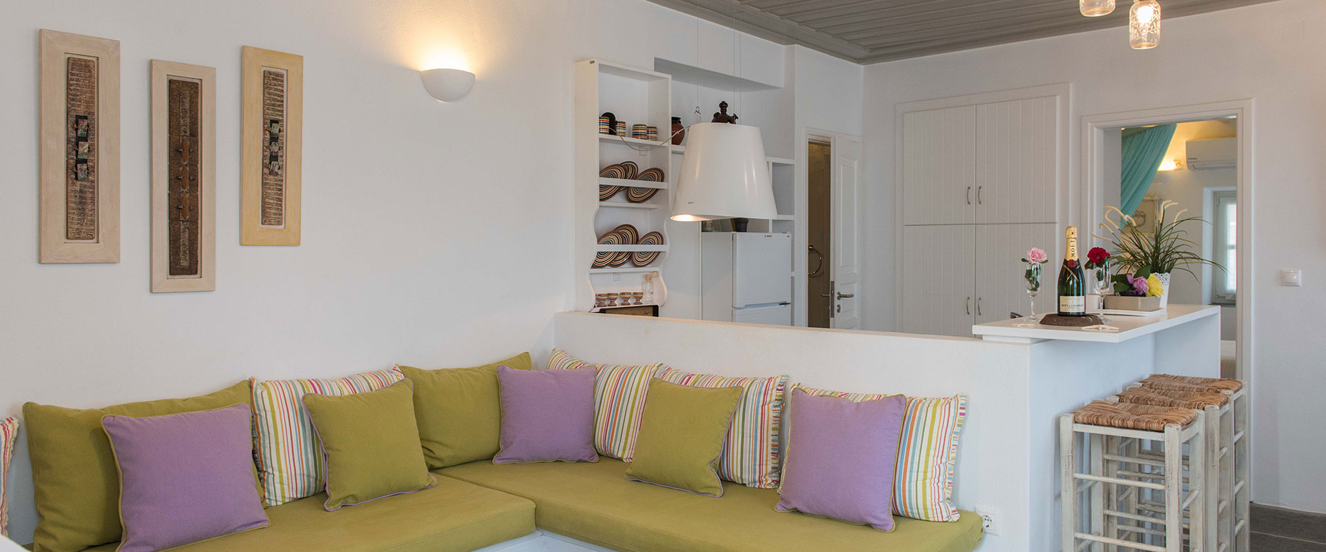 Spacious living room of Rose Home in Apollonia of Sifnos
